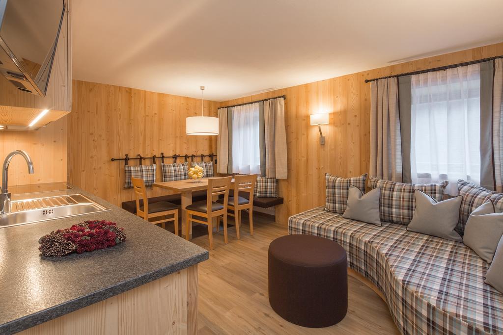 Ciasa Col Cuch Apartment Ла Виля Екстериор снимка